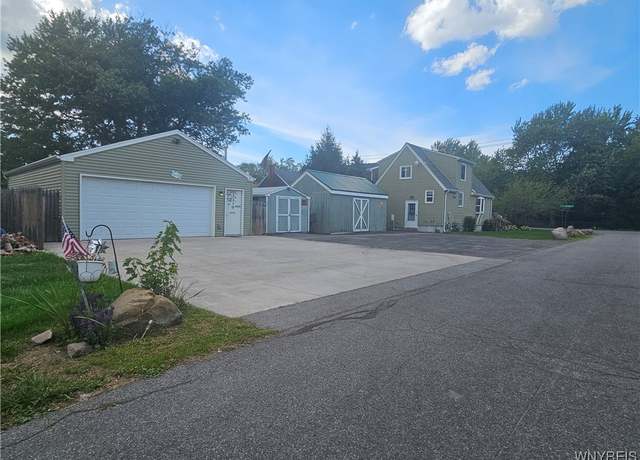 Property at 3311 Rhode Island Ave, Niagara, NY 14305, 3 beds, 1 bath