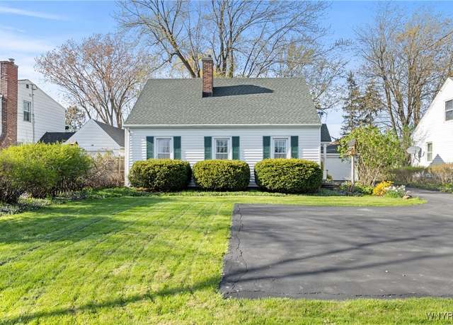 Property at 5280 Sheridan Dr, Amherst, NY 14221, 3 beds, 1.5 baths
