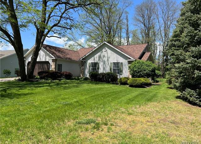 Property at 6605 Mulligan Dr, Lockport-town, NY 14094, 3 beds, 2 baths