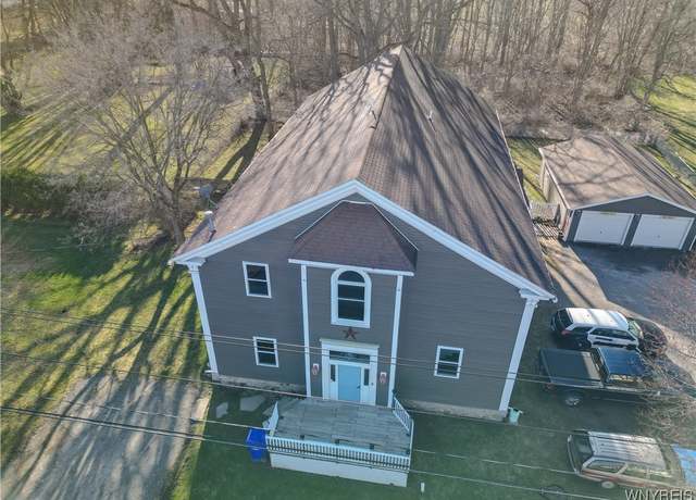 Property at 1390 Quaker Rd, Somerset, NY 14012, 6 beds, 3 baths