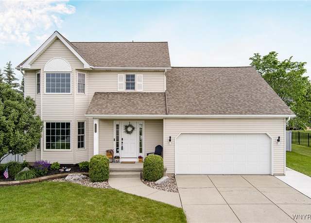 Property at 8902 Michael Douglas Dr, Clarence, NY 14032, 3 beds, 3 baths