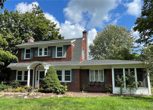 Property at 2721 Bowen Rd, Elma, NY 14059, 4 beds, 2 baths