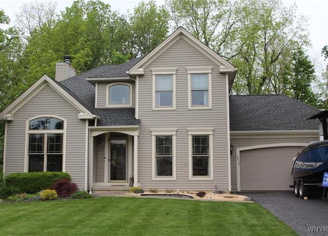 Property at 3479 Parkwood, Hamburg, NY 14075, 4 beds, 2.5 baths