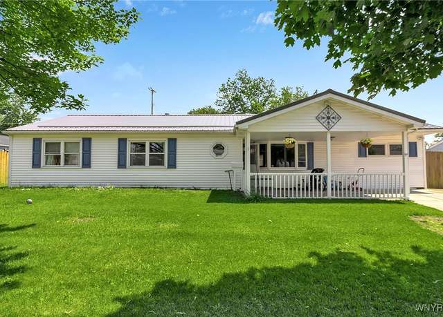Property at 99 Fairview Dr, Cheektowaga, NY 14043, 5 beds, 2 baths