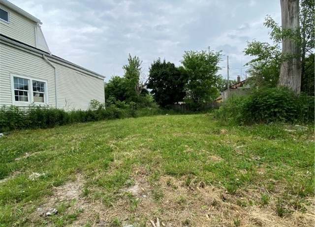 Property at 99 Thompson St, Buffalo, NY 14207