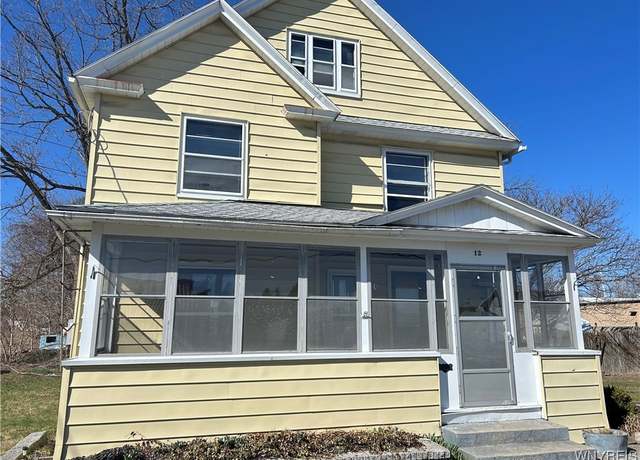 Property at 12 West Ave, Attica, NY 14011, 4 beds, 1.5 baths