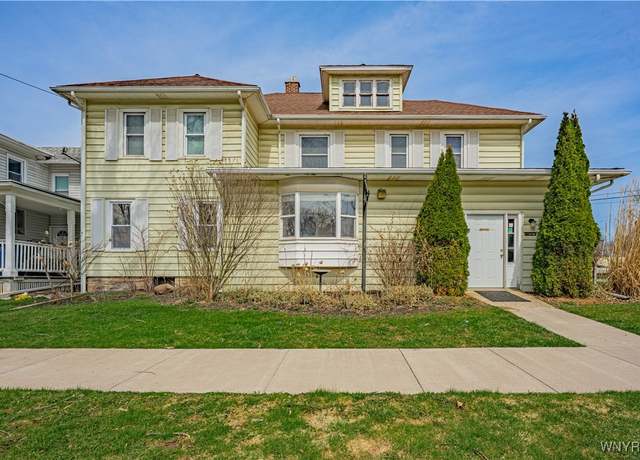 Property at 229 East Ave, Lockport-city, NY 14094, 5 beds, 3 baths
