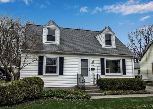 Property at 294 Mcnaughton Ave, Cheektowaga, NY 14225, 4 beds, 1 bath