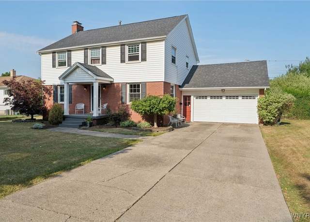 Property at 114 Fairways Blvd, Amherst, NY 14221, 4 beds, 2 baths