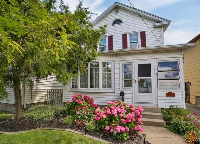 Property at 417 Robinson St, North Tonawanda, NY 14120, 3 beds, 1.5 baths