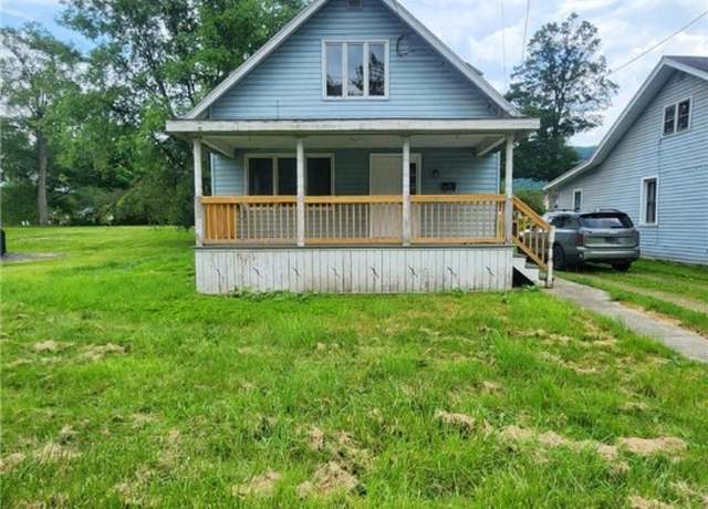 Property at 612 Wildwood Ave, Salamanca, NY 14779, 3 beds, 1.5 baths