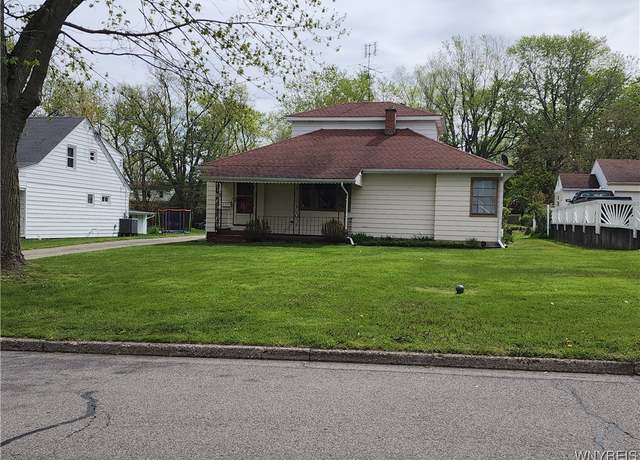 Property at 25 Boncroft Dr, West Seneca, NY 14224, 4 beds, 1.5 baths