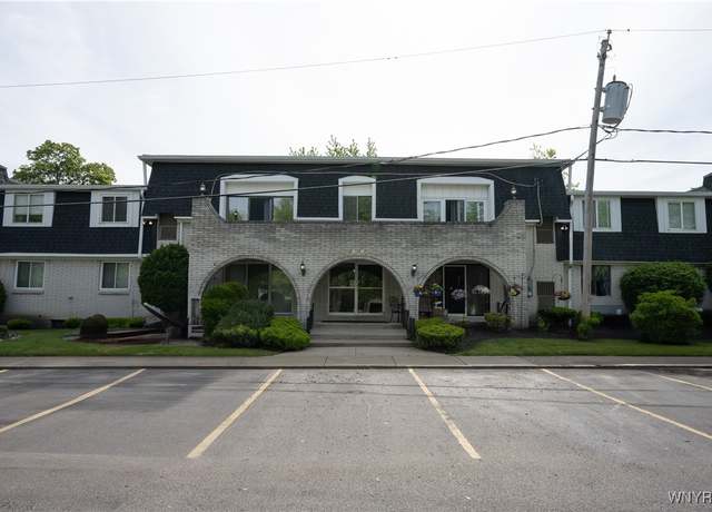 Property at 132 Harrogate Unit E, Amherst, NY 14221, 2 beds, 1 bath