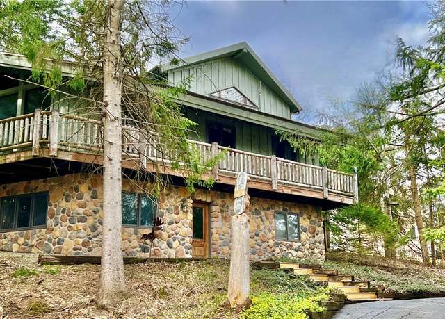 Property at 25 Holimont Dr, Ellicottville, NY 14731, 4 beds, 3 baths