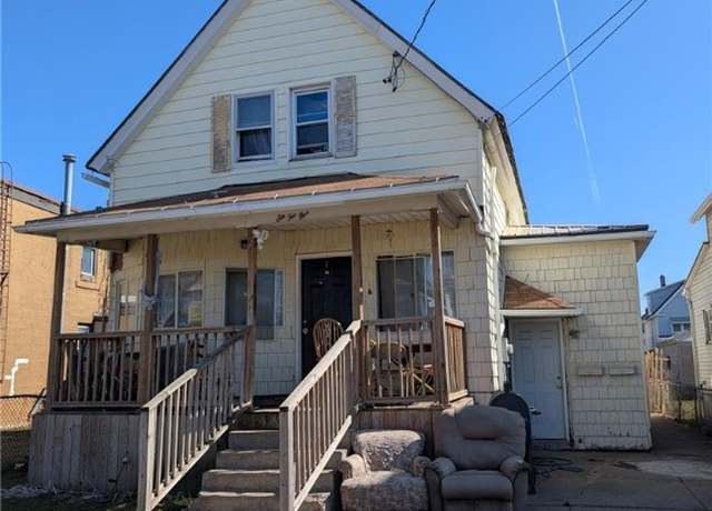 Property at 625 20th St, Niagara Falls, NY 14301, 4 beds, 2 baths