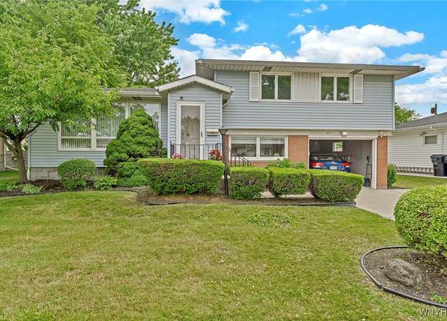 Property at 35 Glendale Dr, Tonawanda, NY 14150, 3 beds, 1.5 baths
