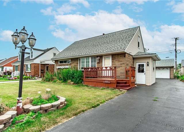Property at 231 N Pleasant Pkwy, Cheektowaga, NY 14206, 4 beds, 1 bath
