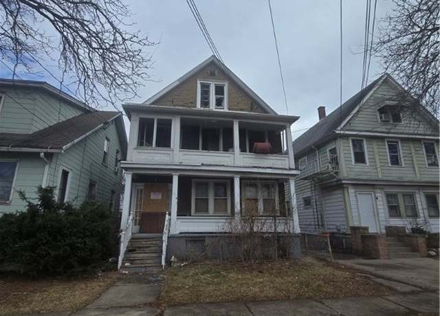 Property at 559 22nd St, Niagara Falls, NY 14301, 7 beds, 3 baths