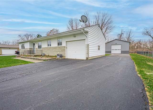 Property at 5780 Joanne Dr, Cambria, NY 14132, 2 beds, 1 bath