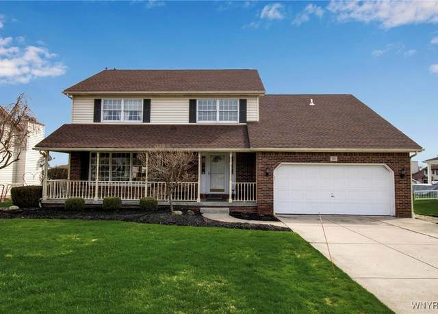 Property at 18 Greenbriar Dr, Lancaster, NY 14086, 3 beds, 2.5 baths