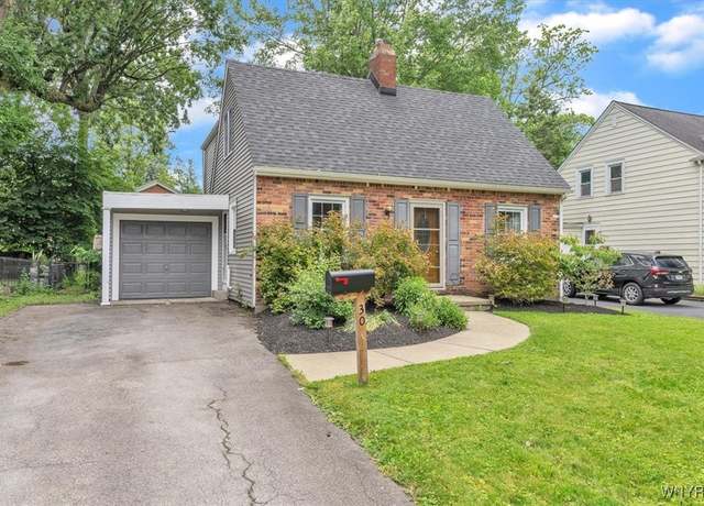 Property at 30 Harwood Dr, Amherst, NY 14226, 3 beds, 1.5 baths