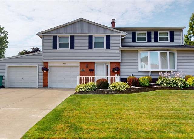 Property at 829 Deerfield Dr, North Tonawanda, NY 14120, 4 beds, 1.5 baths