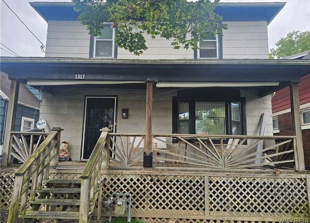 Property at 1317 La Salle Ave, Niagara Falls, NY 14301, 3 beds, 1.5 baths