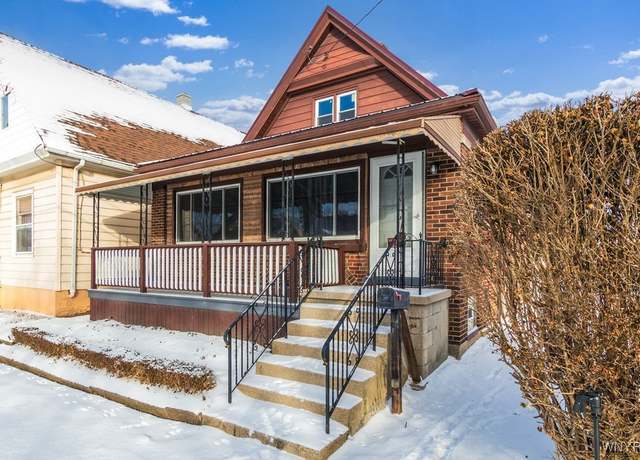 Property at 2762 Monroe Ave, Niagara Falls, NY 14303, 3 beds, 1 bath