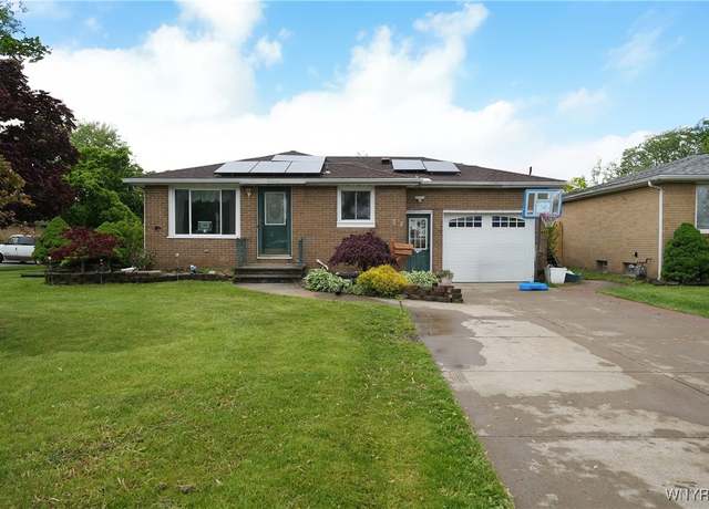 Property at 32 Nagel Dr, Cheektowaga, NY 14225, 3 beds, 2 baths