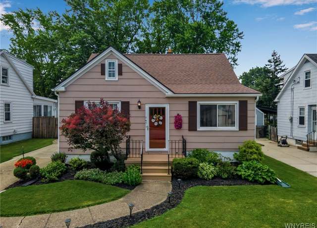 Property at 747 Moore Ave, Tonawanda, NY 14223, 3 beds, 1 bath