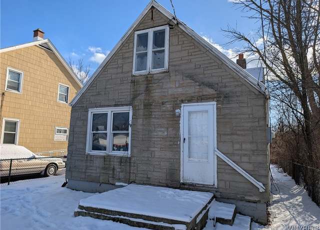 Property at 5633 Charles Ave, Niagara Falls, NY 14304, 3 beds, 2 baths