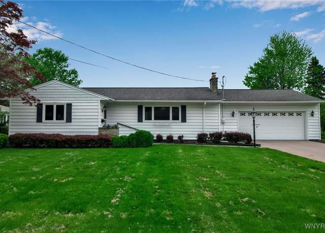 Property at 69 Coolidge Ave, Lockport-city, NY 14094, 2 beds, 2 baths