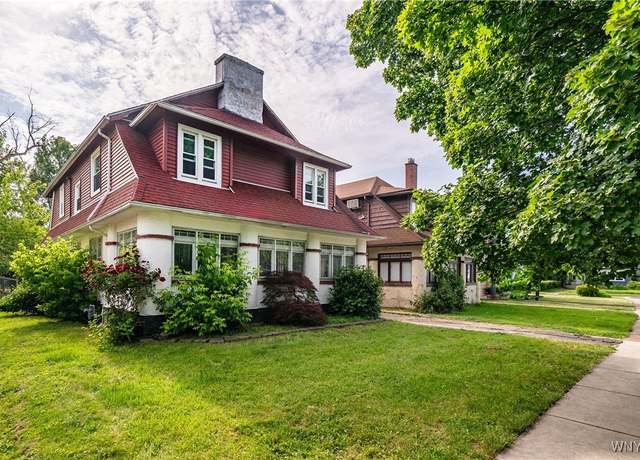Property at 72 Winston Rd, Buffalo, NY 14216, 3 beds, 1.5 baths
