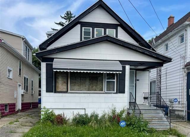 Property at 133 Freund St, Buffalo, NY 14215, 3 beds, 2 baths