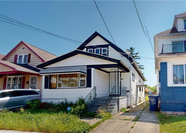 Property at 133 Freund St, Buffalo, NY 14215, 3 beds, 2 baths