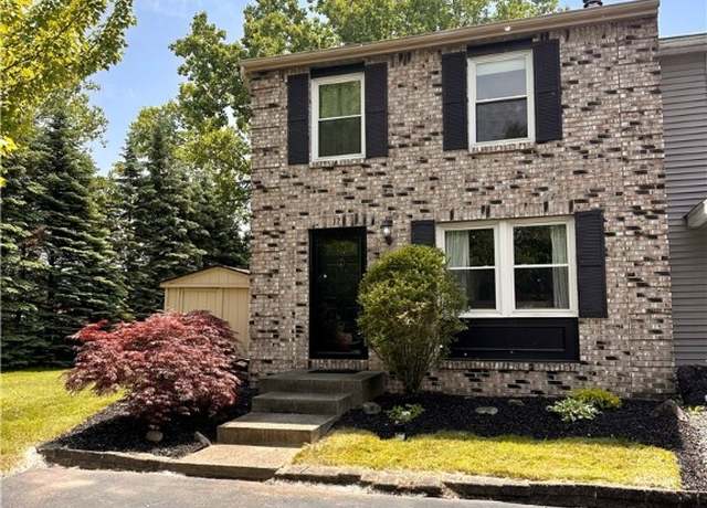 Property at 17 Apollo Dr, Amherst, NY 14228, 3 beds, 1.5 baths