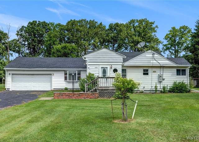 Property at 5910 Edgewood Dr, Niagara, NY 14304, 2 beds, 1 bath