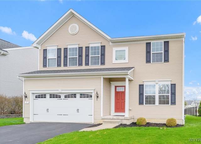 Property at 77 Waterway Ln, Amherst, NY 14228, 4 beds, 2.5 baths