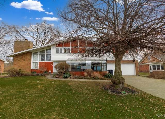Property at 1285 West River Rd, Grand Island, NY 14072, 4 beds, 2.5 baths