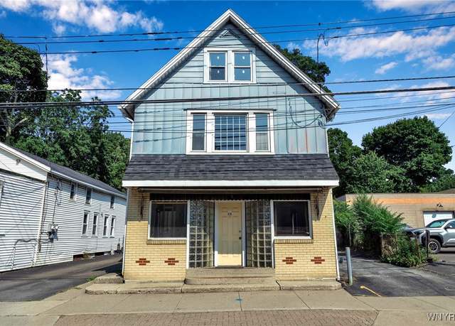 Property at 85 Lake St, Hamburg, NY 14075, 3 beds, 1.5 baths