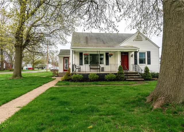 Property at 3556 Salisbury Ave, Hamburg, NY 14219, 2 beds, 1 bath