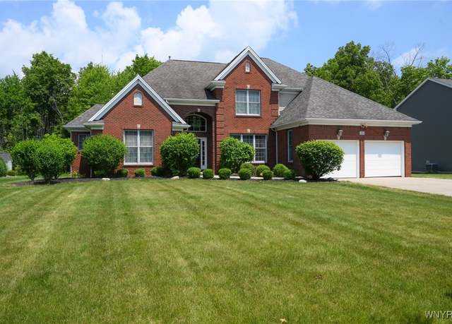 Property at 280 Forest Creek Ln, Grand Island, NY 14072, 4 beds, 2.5 baths
