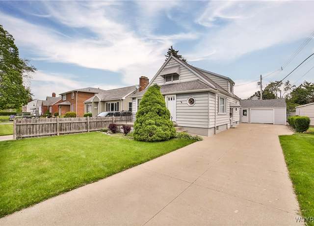 Property at 77 Tamarack St, Buffalo, NY 14220, 3 beds, 1 bath