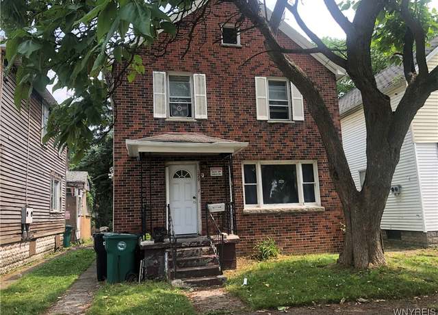 Property at 129 12th St, Niagara Falls, NY 14303, 5 beds, 2 baths
