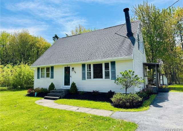 Property at 30 Schultz Rd, Orchard Park, NY 14127, 4 beds, 2 baths