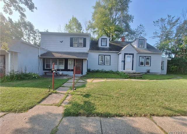 Property at 483 Longmeadow, Amherst, NY 14226, 4 beds, 2 baths