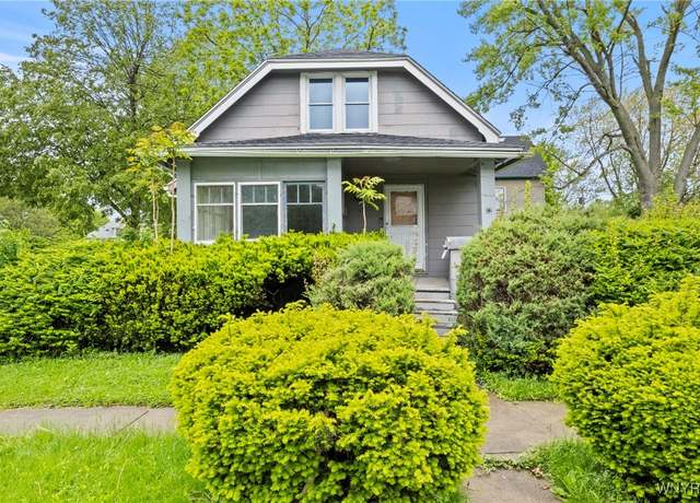 Property at 22 Bruce St, Buffalo, NY 14214, 3 beds, 1 bath