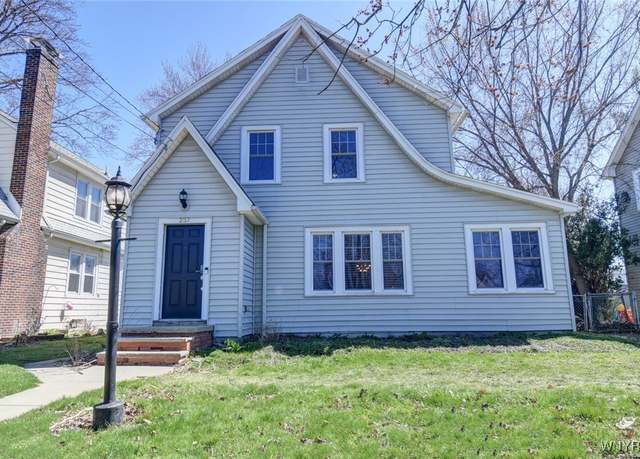 Property at 237 84th St, Niagara Falls, NY 14304, 3 beds, 1.5 baths