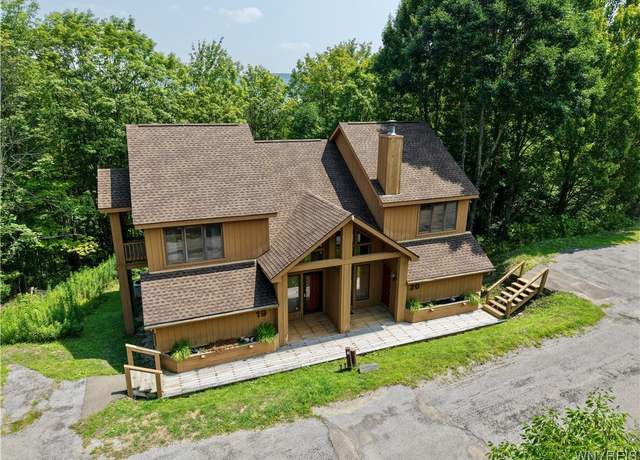 Property at 19 Snowpine, Great Valley, NY 14741, 3 beds, 2.5 baths