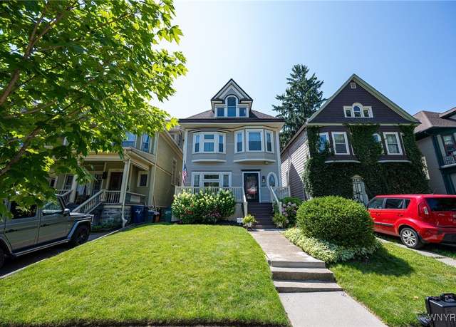 Property at 699 Auburn Ave, Buffalo, NY 14222, 4 beds, 1.5 baths